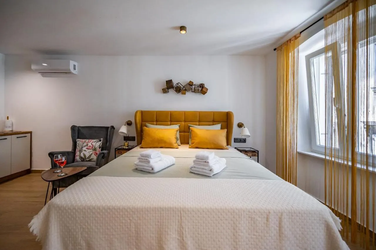 kontakty Apartments Portarata 1